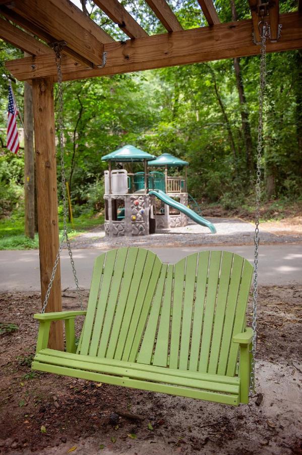 Ernie Cabin Wauhatchie Woodlands Tiny Cabin Чатануга Екстериор снимка