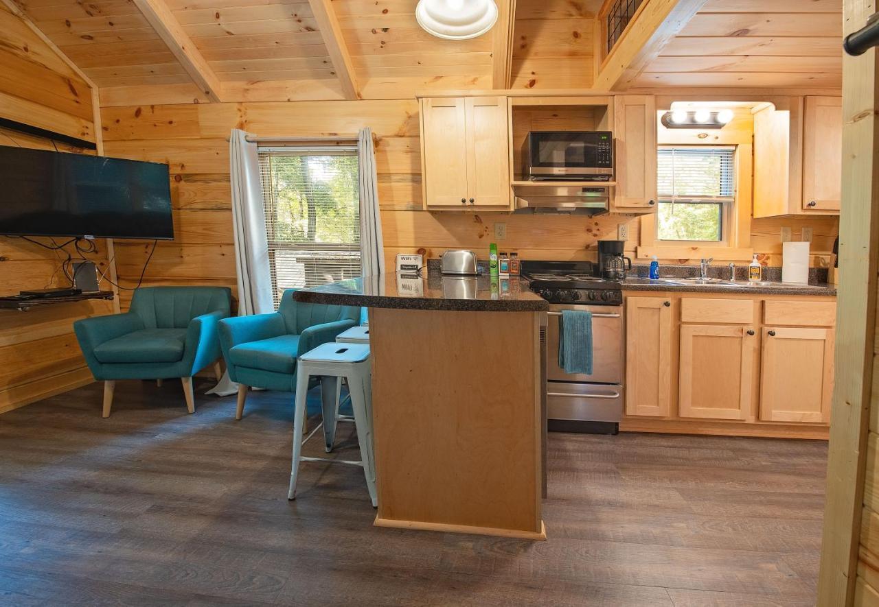 Ernie Cabin Wauhatchie Woodlands Tiny Cabin Чатануга Екстериор снимка
