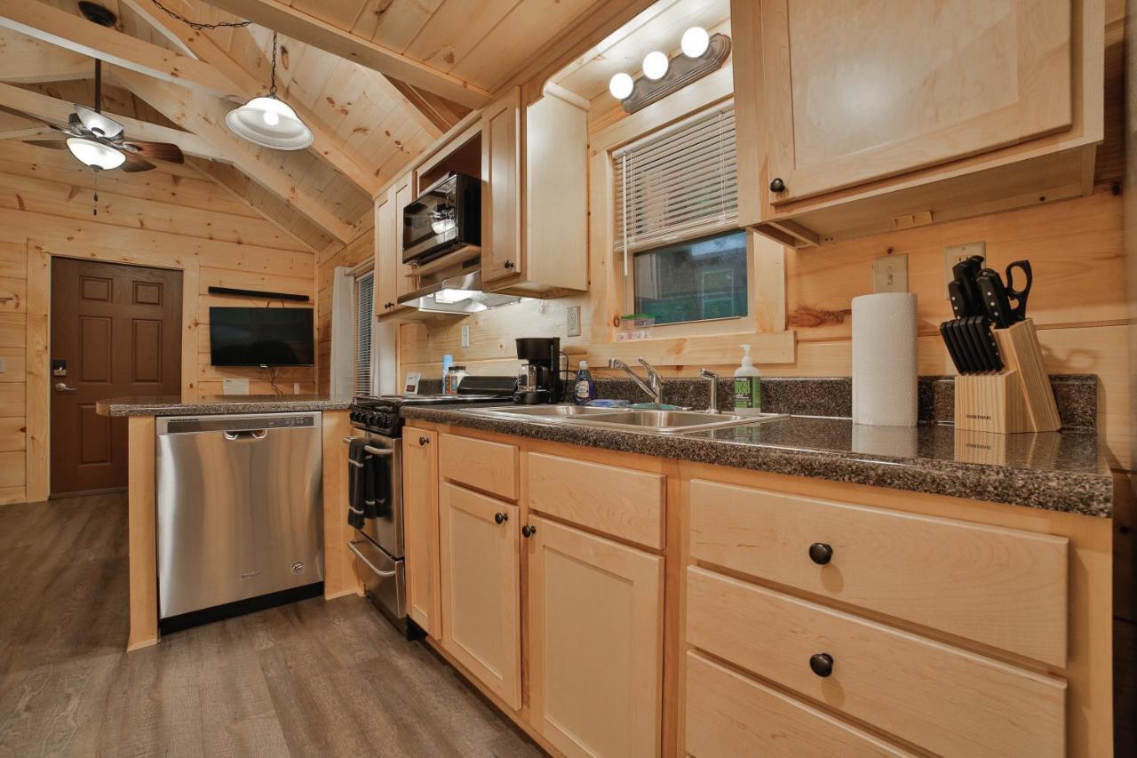 Ernie Cabin Wauhatchie Woodlands Tiny Cabin Чатануга Екстериор снимка